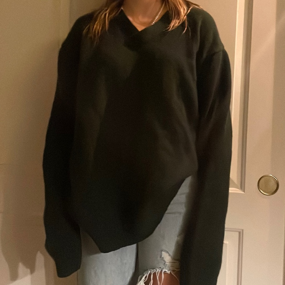 Olive/dark green green old navy sweatshirt